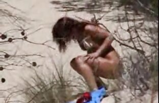 XXX Masturbasi / bermain dengan dildo dalam sek malayu vagina dan payudaraku